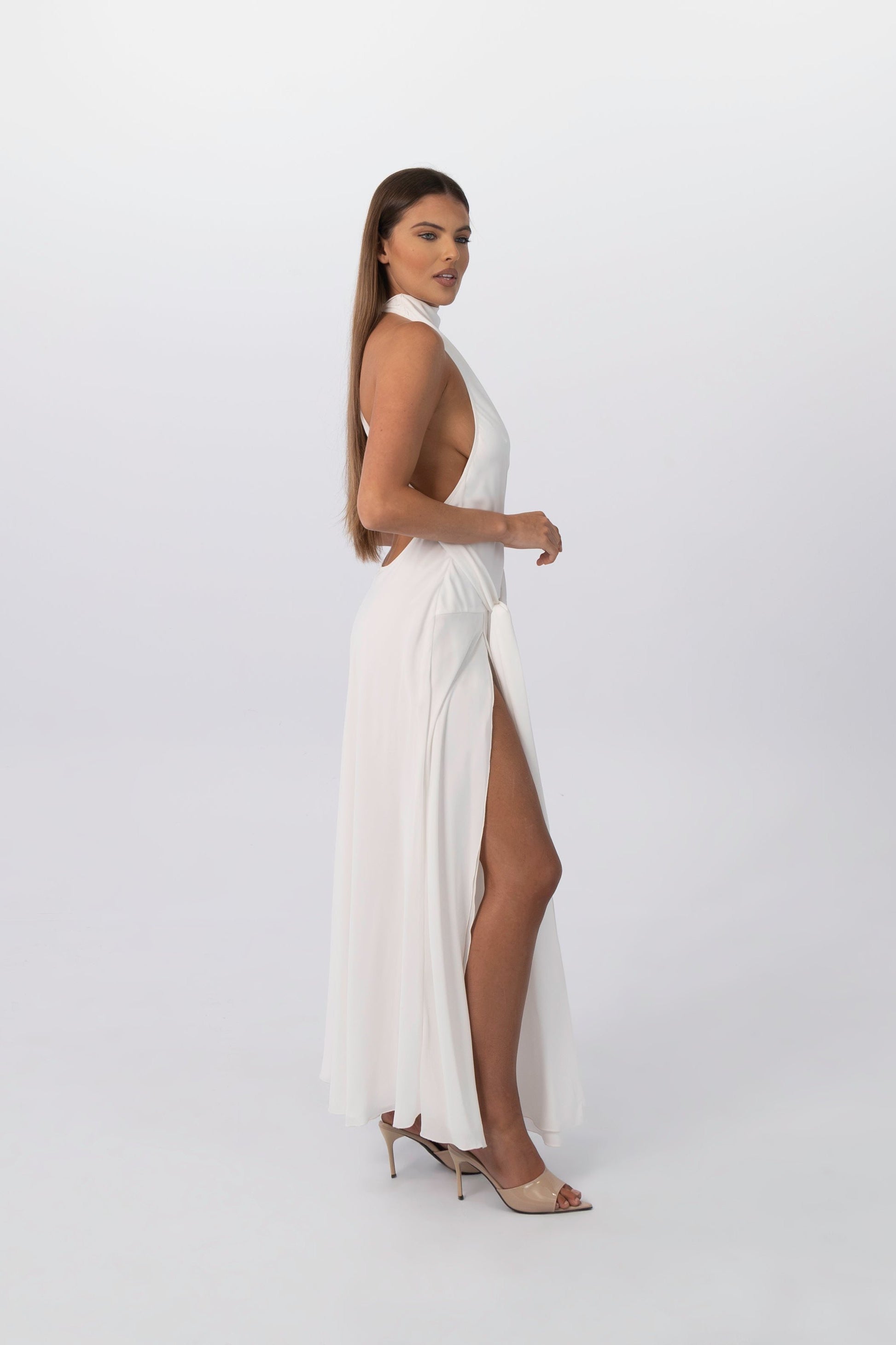 VIOLET WHITE